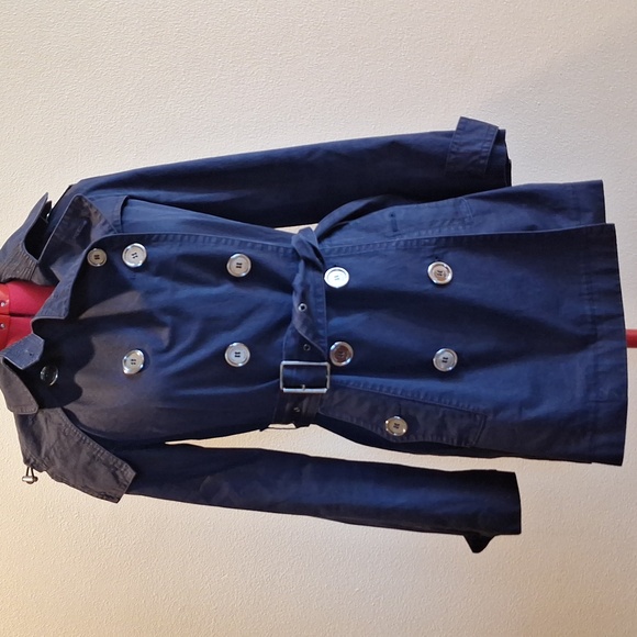 Burberry Jackets & Blazers - Spring Showers Brit Burberry Navy Double-Breasted Trench Coat Size 4